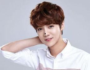 韩超八卦最新爆料,明星幕后惊人真相大曝光！  第3张